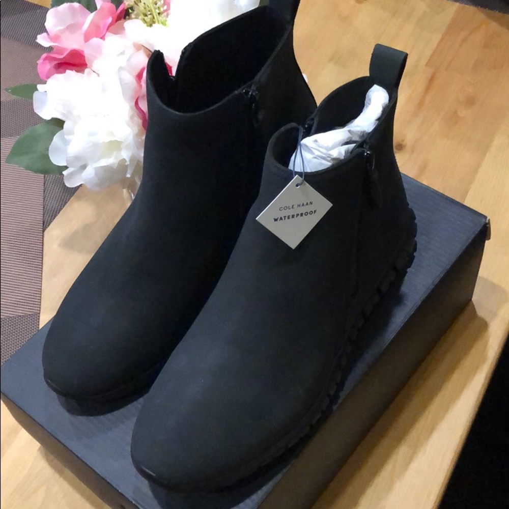 Cole Haan ZERØGRAND Zip Bootie Size 7